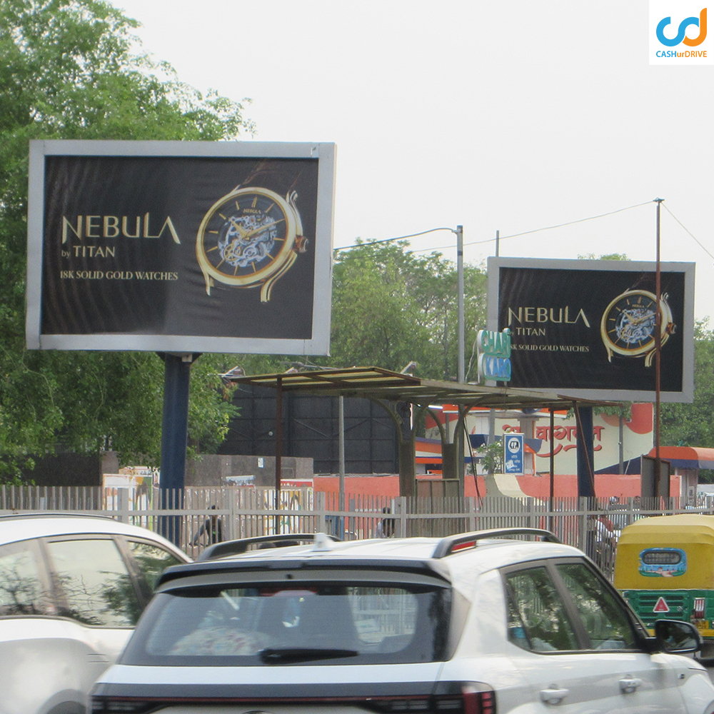 The Hoarding Game in India: Trends, Strategies & Success Stories